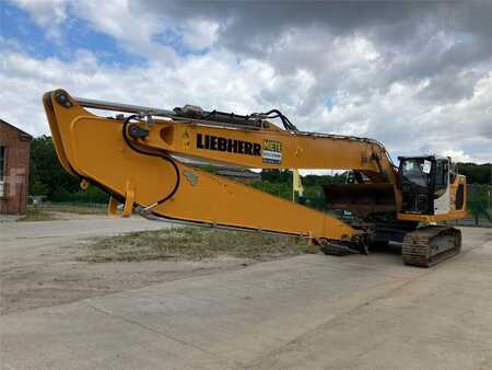 Koparki gąsienicowe 2023 Liebherr R926 MultiUser (5)