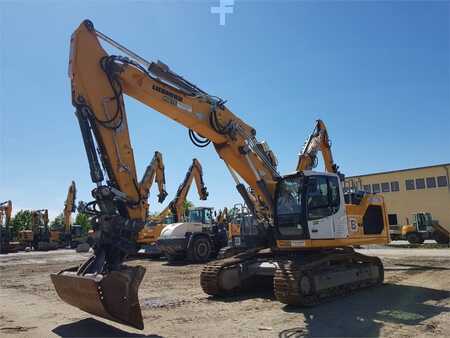 Korečková rýpadla 2022 Liebherr R930 (3)