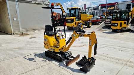 JCB 8008 CTS - 2X BUCKETS - 825 WORKING HOURS