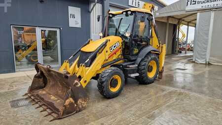 Rigid Backhoe Loader 2015 JCB 3CX (1)