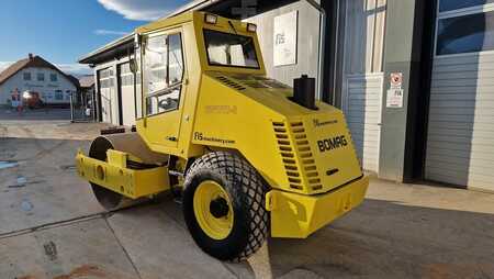 BOMAG BW 177 D-3 - 2000 YEAR - 3865 WORKING HOURS