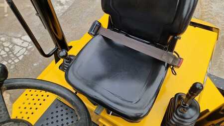 Dumper Cingolati 2021 JCB 3T-2 (11)