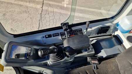 Mini kotrógép 2020 Takeuchi TB216 - 2020 YEAR - POWERTILT - 3X BUCKETS (11)