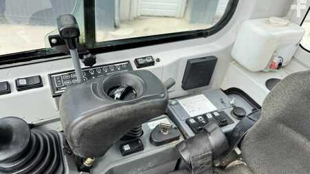 Mini pelle 2018 Takeuchi TB225 - 2018 YEAR - 2120 HOURS - POWERTILT (11)
