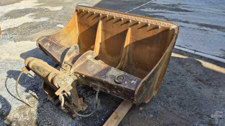 Kettenbagger 2009 Hitachi ZX225USLC-3 (5)