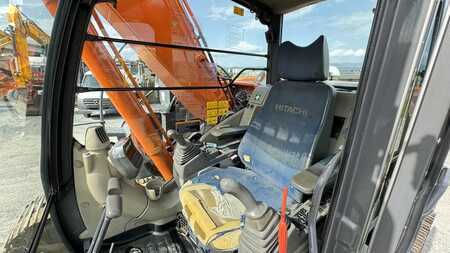 Kettenbagger 2009 Hitachi ZX225USLC-3 (7)