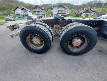 Truck 1987 Mercedes-Benz SK 3025 (4)