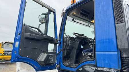 Truck 2008 Iveco Trakker 410 (8)