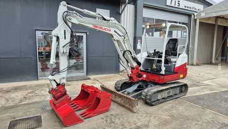 Minigraver 2019 Takeuchi TB240 (1)