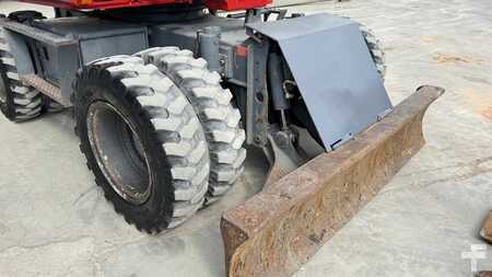 Mobilní bagry 2013 Takeuchi TB295W (3)