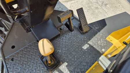 Mini-wywrotki 2018 Mecalac TA6S (11)