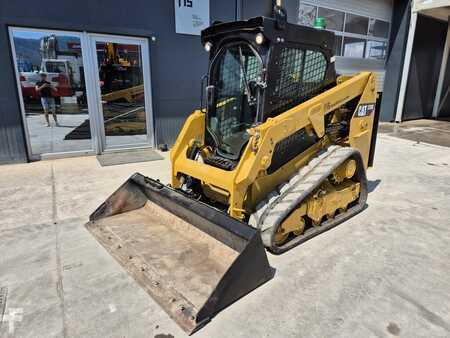 Sonstige 2018 Caterpillar 239D (1)