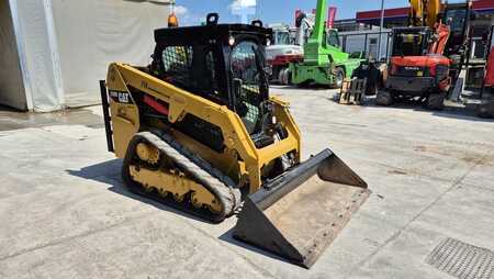 Sonstige 2018 Caterpillar 239D (2)