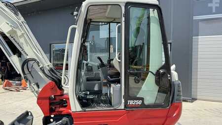 Minikaivinkoneet 2016 Takeuchi TB250 (9)