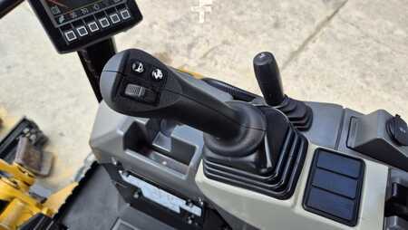 Mini pelle 2023 Caterpillar 301.5 (11)