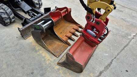 Mini pelle 2023 Caterpillar 301.5 (3)