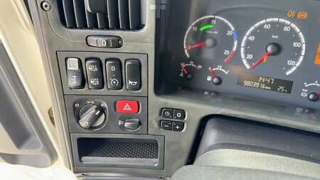 Caminhão 2007 Scania R500 (9)