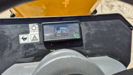Minidumpere 2019 JCB 3T-1 (13)