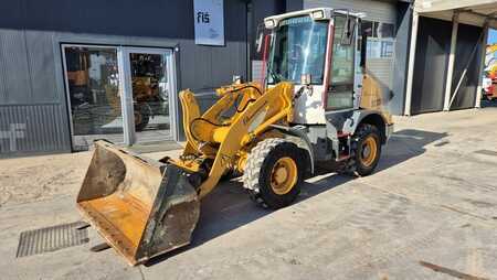 Carregadeira de rodas 2011 Liebherr L507 (1)