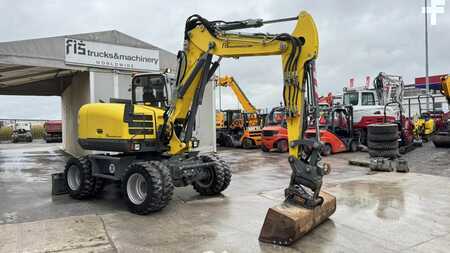 Mobilní bagry 2019 Wacker Neuson EW100 (3)