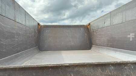 Wywrotki sztywnoramowe 1986 Volvo BM 425C (5)