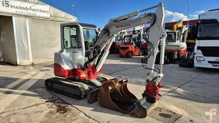 Mini pelle 2015 Takeuchi TB138FR (4)