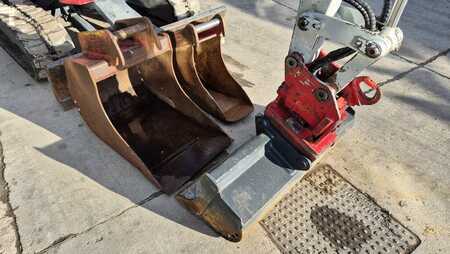 Mini pelle 2015 Takeuchi TB138FR (5)