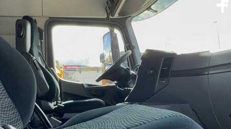 Náklaďák 2015 Mercedes-Benz AROCS 1945 HAD (12)