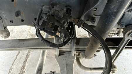 Truck 2010 Mercedes-Benz ACTROS 1844 (4)