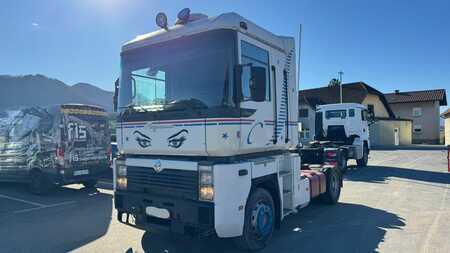 Kuorma-auto 2000 Renault MAGNUM 390 (1)