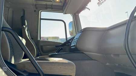 Lastkraftwagen 2008 DAF CF 85.410 (12)