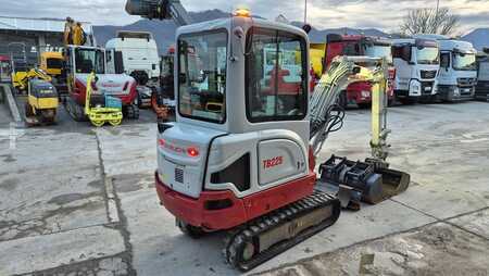 Mini-koparki 2020 Takeuchi TB225 (3)