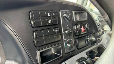 Vrachtwagen 2006 Mercedes-Benz ACTROS 3346 S (11)