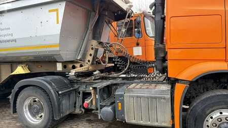 Vrachtwagen 2020 Mercedes-Benz AROCS 1851 (4)