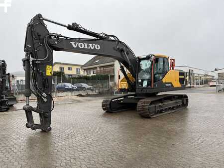 Volvo EC220EL mit 2D Dig Assist