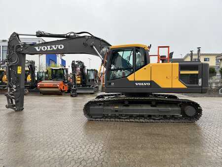 Volvo EC220EL mit 2D Dig Assist