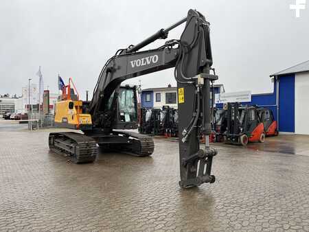 Volvo EC220EL mit 2D Dig Assist