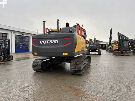 Volvo EC220EL mit 2D Dig Assist