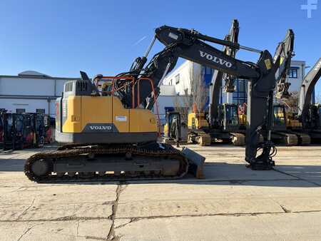 Escavadora de rastos 2018 Volvo ECR235EL (4)