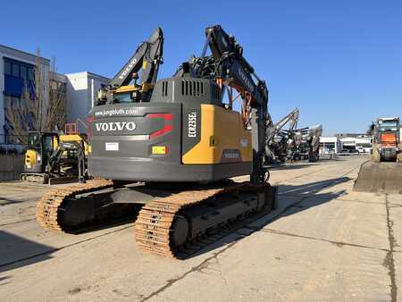 Escavadora de rastos 2018 Volvo ECR235EL (5)