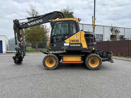 Mobilbagger 2023 Volvo EWR130E (8)