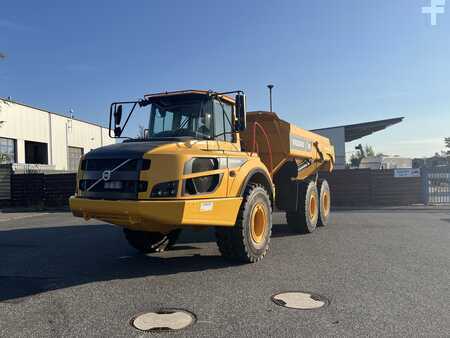 Dumprar 2023 Volvo A25G (1)