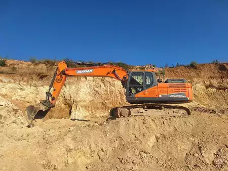 Kettenbagger 2020 Doosan DX240NLC (1)