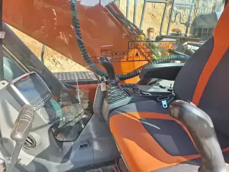Kettenbagger 2020 Doosan DX240NLC (5)
