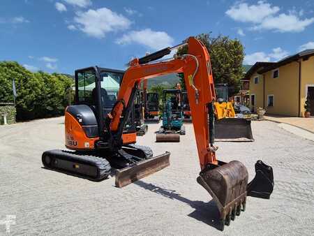 Mini-koparki 2017 Hitachi ZX38U-5A (1)