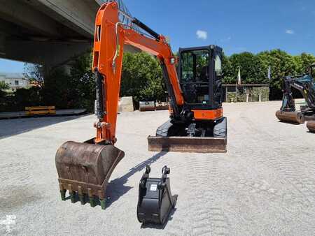 Mini-koparki 2017 Hitachi ZX38U-5A (2)
