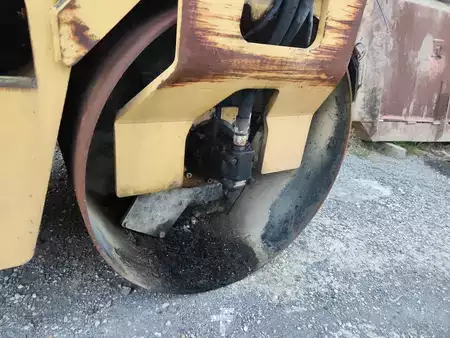 Tandemjyrät  2000 Bitelli DTV325 (10)