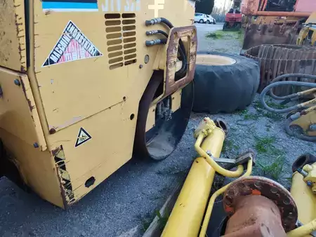 Tandemjyrät  2000 Bitelli DTV325 (13)