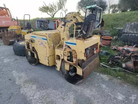 Tandemjyrät  2000 Bitelli DTV325 (2)