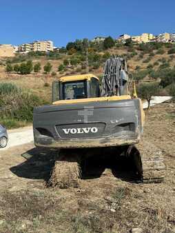 Lánctalpas kotrógép 2008 Volvo EC235CNL (1)